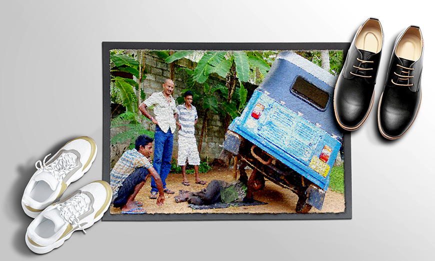 Schmutzfangmatte Sri Lankan Car Repair 